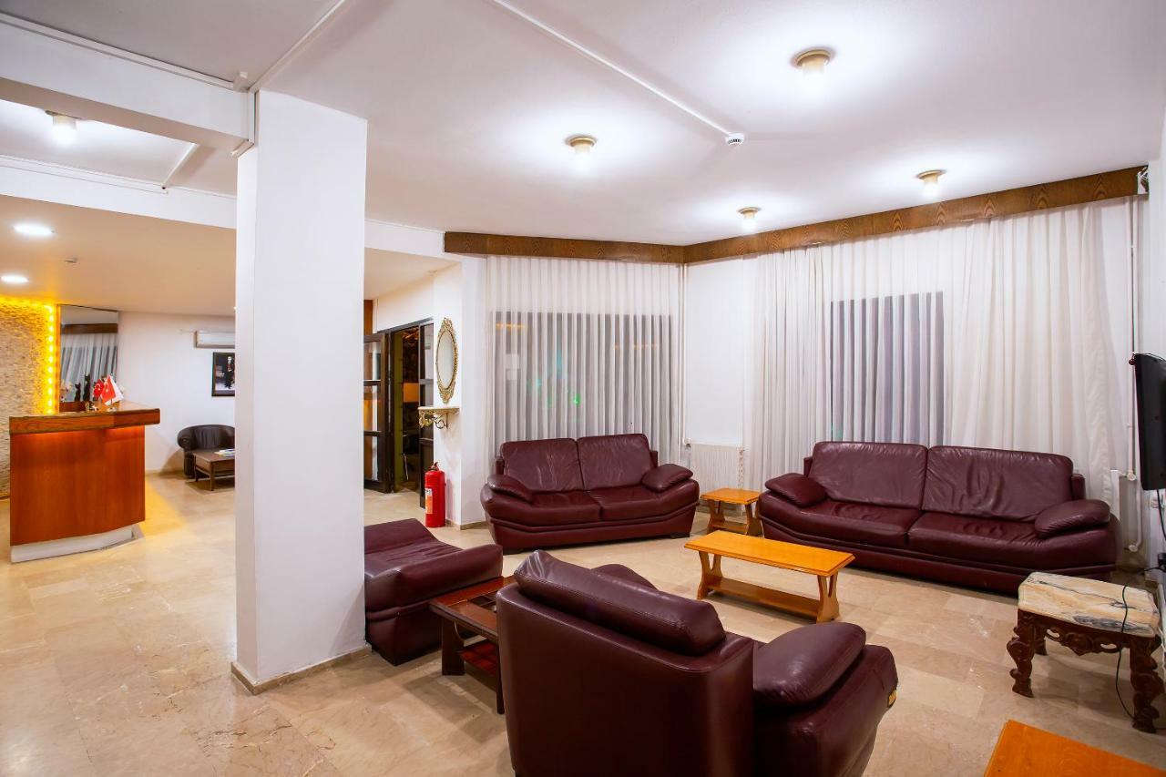 Kabasakal Otel เซสเม ภายนอก รูปภาพ
